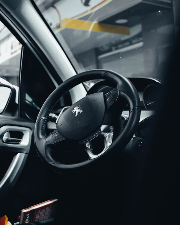 Contrôle technique Peugeot à Rezé : votre véhicule entre de bonnes mains